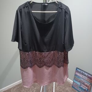 #347 NWOT Bloomchic Blouse
